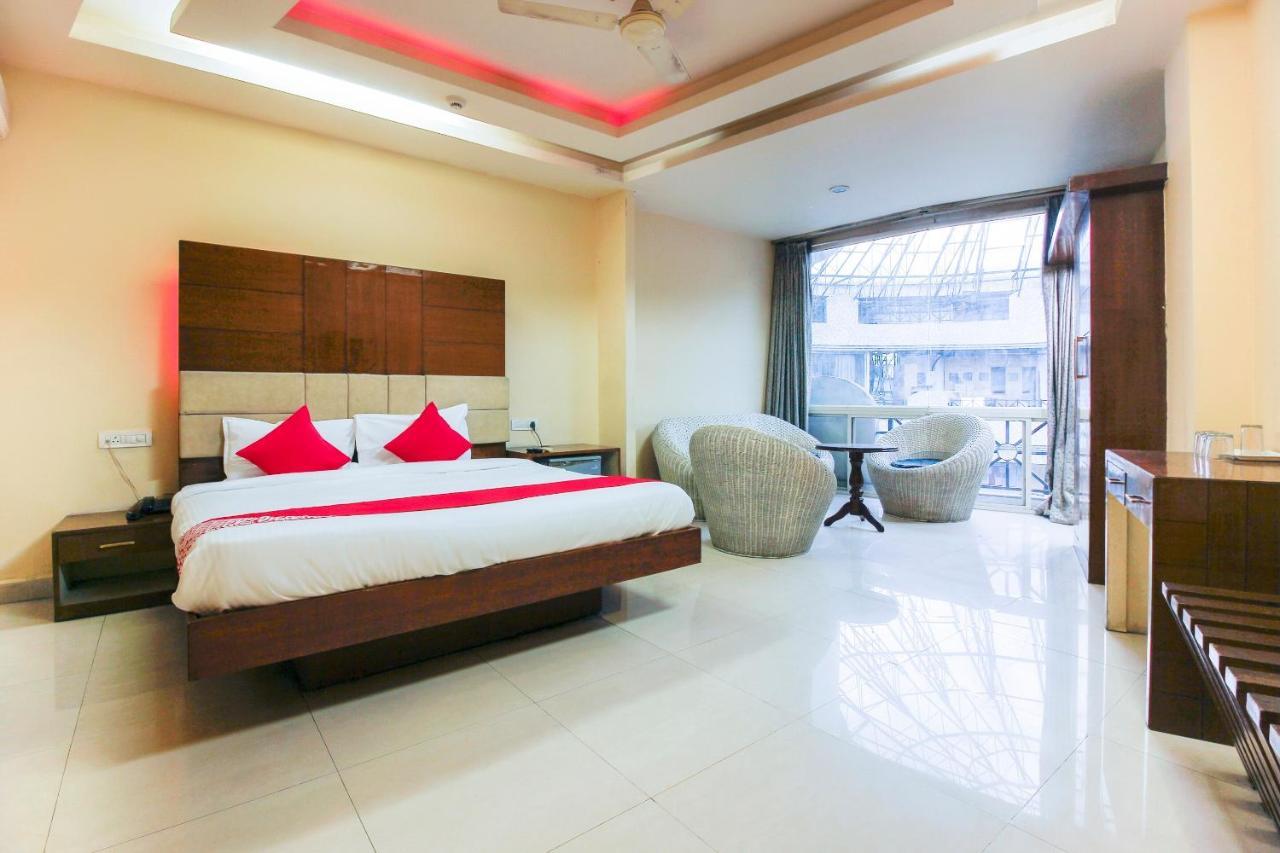 Oyo Hotel Metro International Near Lb Stadium Hyderabad Exterior photo