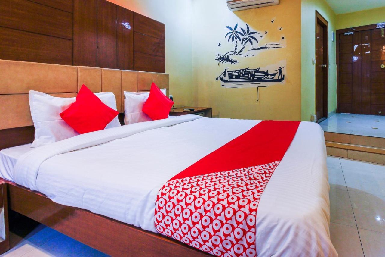 Oyo Hotel Metro International Near Lb Stadium Hyderabad Exterior photo